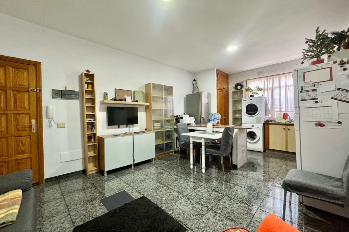 Продажа квартиры на Calle Reyes Católicos, 7, Тельде
photo 2