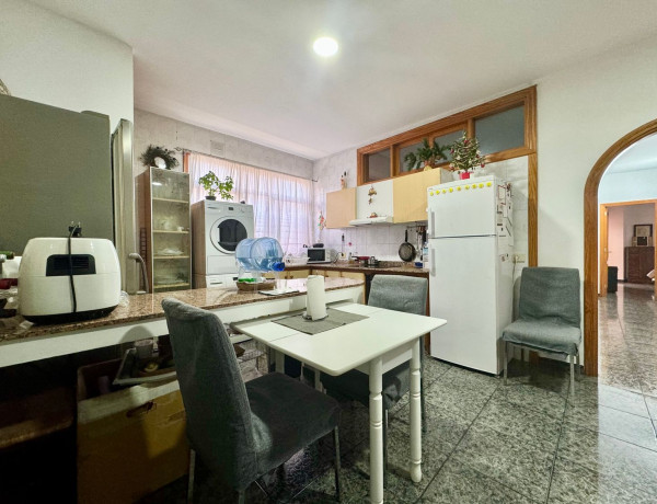 Продажа квартиры в  Calle Reyes Católicos, 7, Telde photo 4