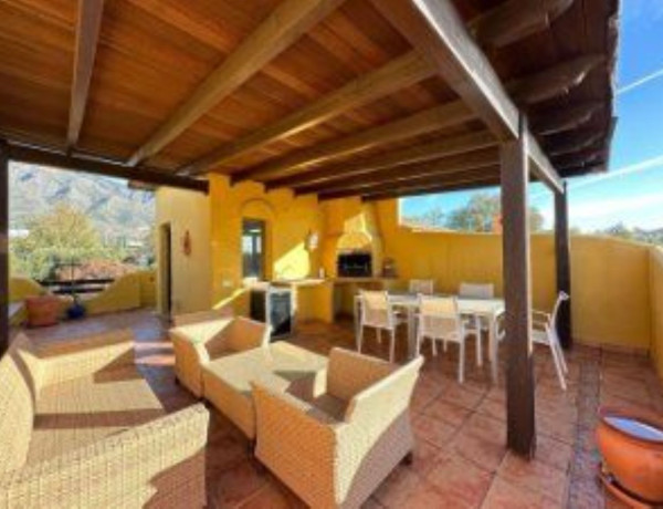 Chalet adosado en venta en  Nagüeles-Milla de Oro , Marbella photo 2