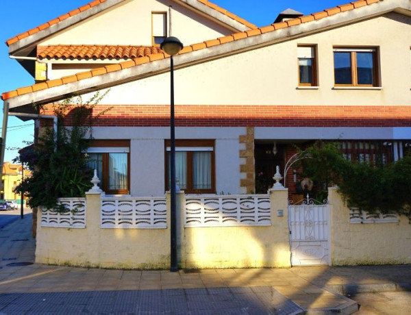 Таунхаус на продажу в  Paseo Niño, 6 , Torrelavega photo 1