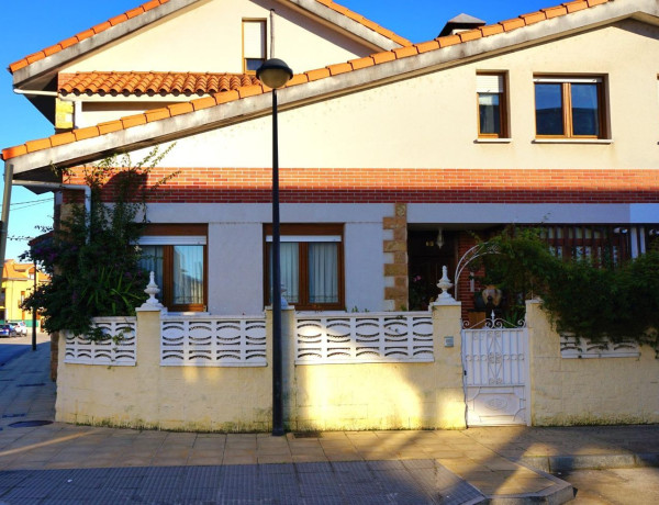 Таунхаус на продажу в  Paseo Niño, 6 , Torrelavega photo 2