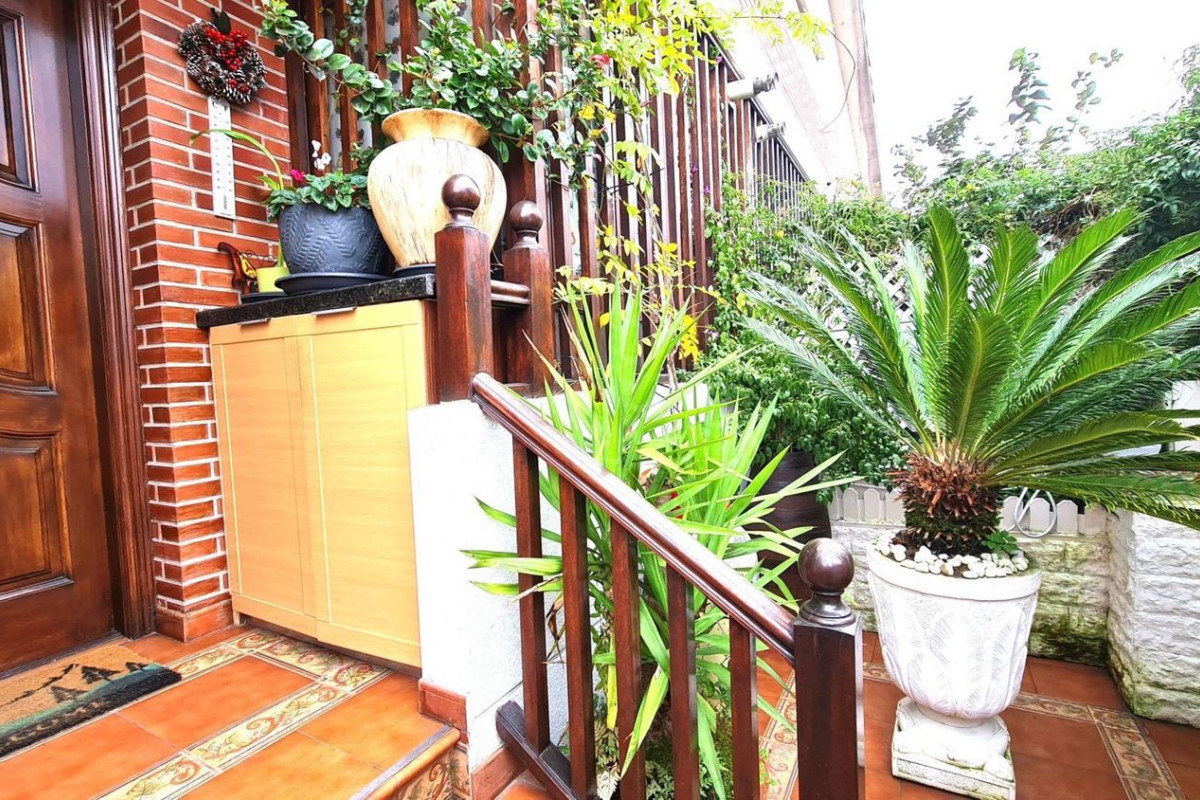Sale of townhouse in  Paseo Niño, 6 , Torrelavega photo 4
