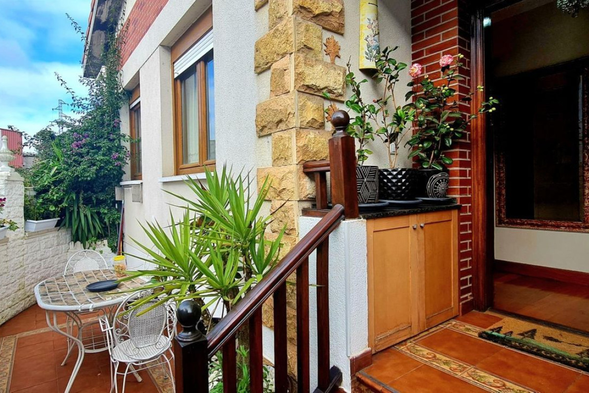 Sale of townhouse in  Paseo Niño, 6 , Torrelavega photo 5