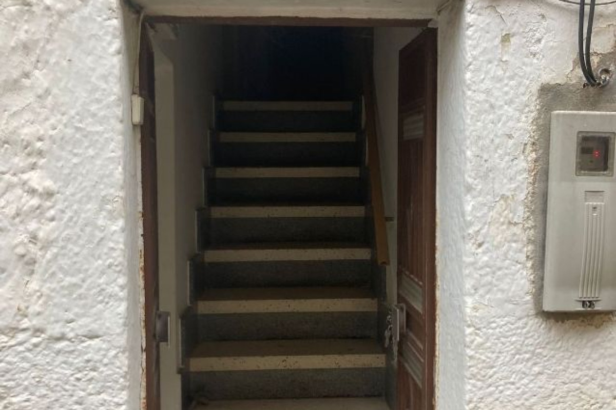 Properties for sale and rent in Spain photo 2