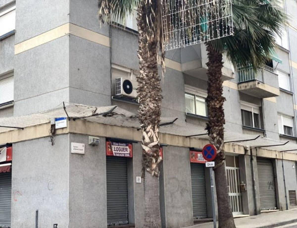 Apartment for sale in Calle de Joaquim Rubió i Ors, Sant Boi de Llobregat photo 1