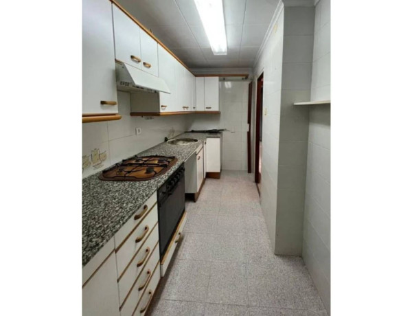 Продажа квартиры в  Calle Ample, Cerdanyola del Vallès photo 4