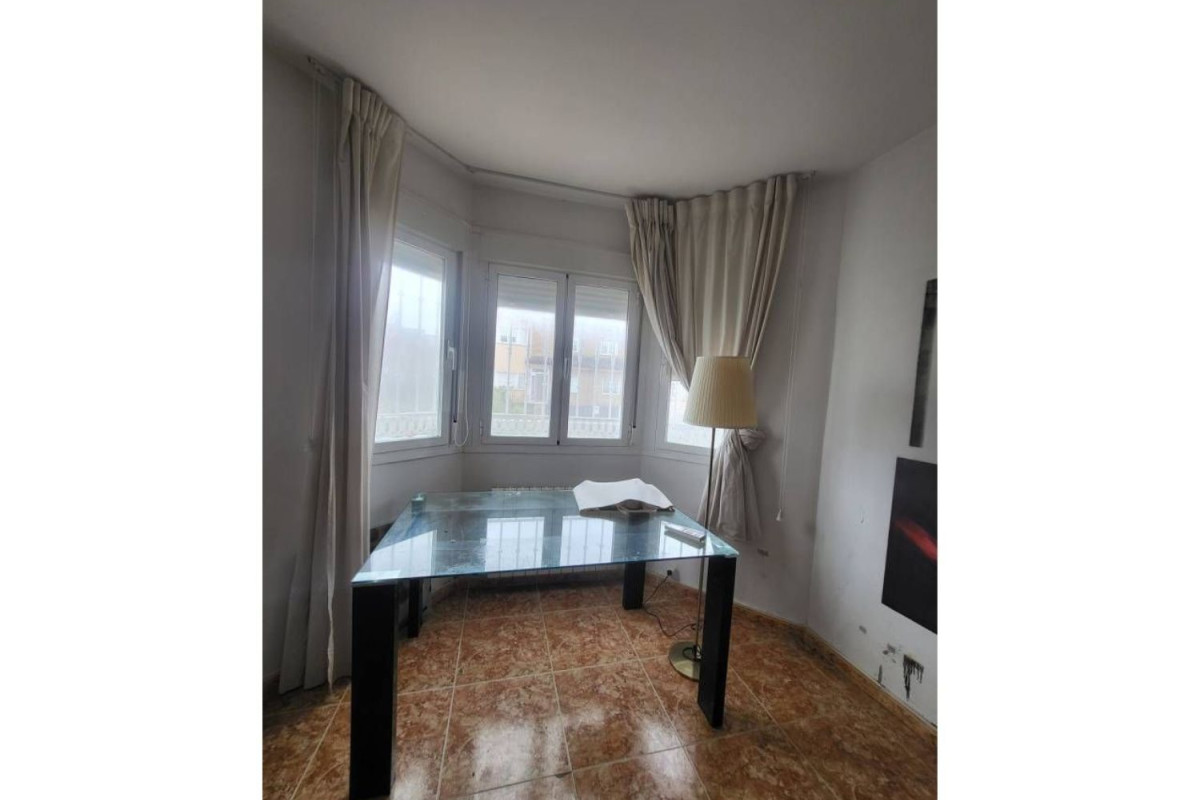 Продажа таунхауса в , Угена photo 5