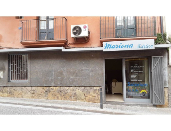 Local en venta en Berga photo 1