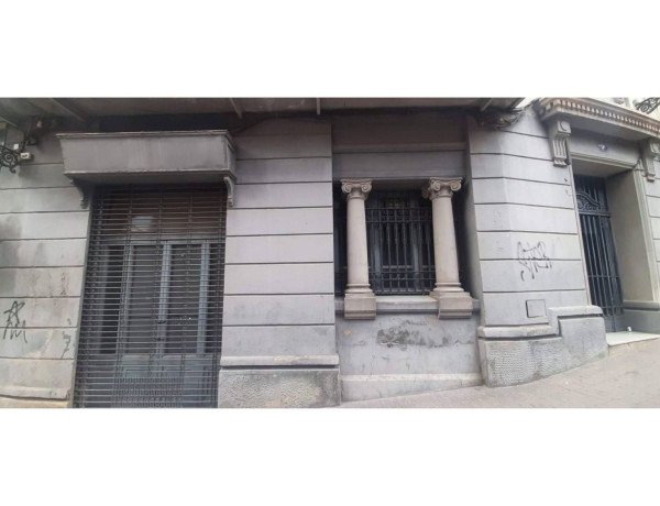 Local en venta en Berga photo 2