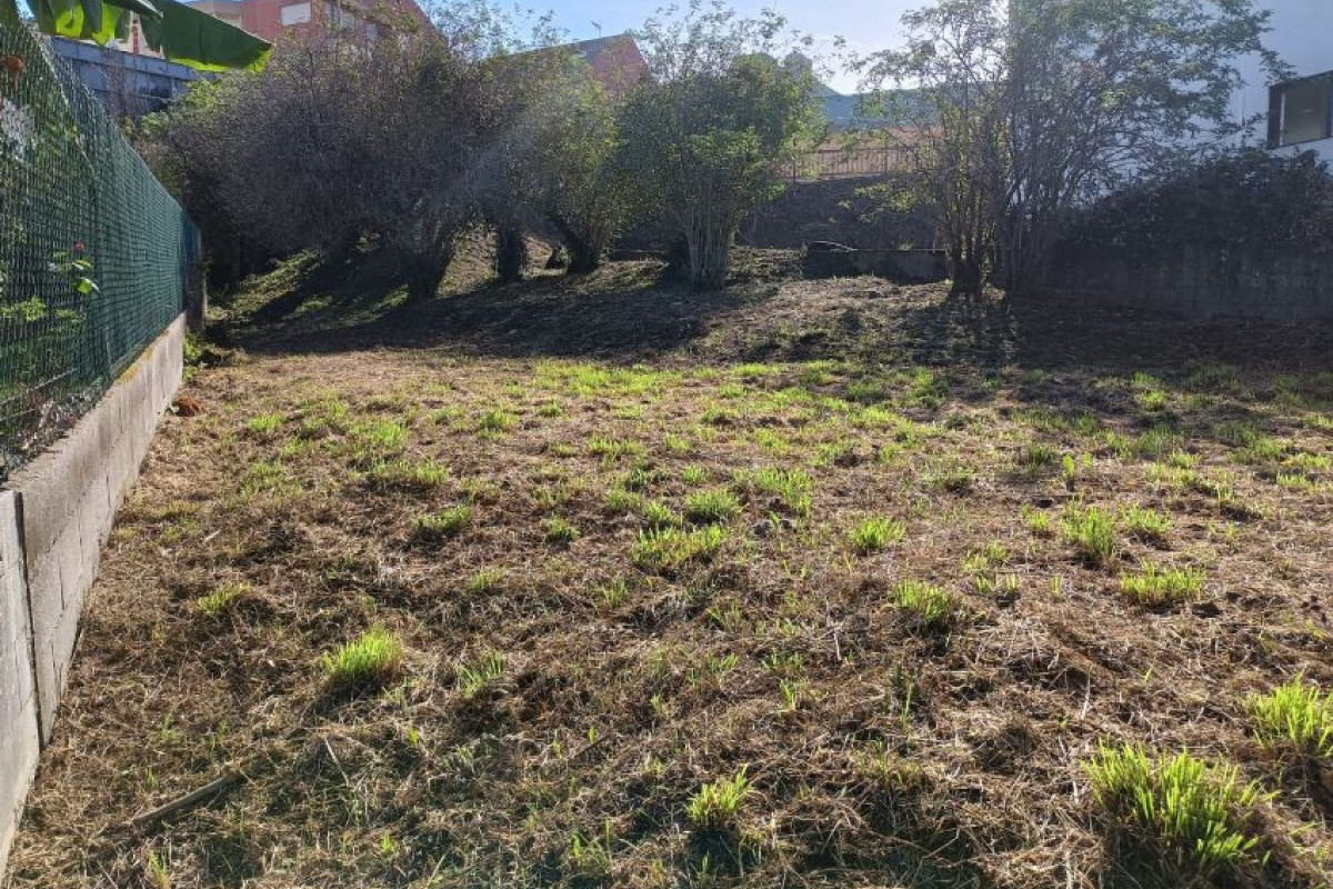 Terreno en venta en Vigo, Pontevedra photo 1