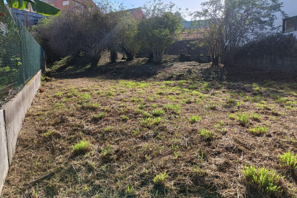 Terreno en venta en Vigo, Pontevedra photo 2
