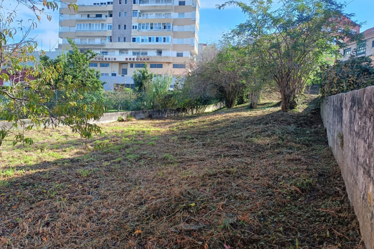 Terreno en venta en Vigo, Pontevedra photo 3