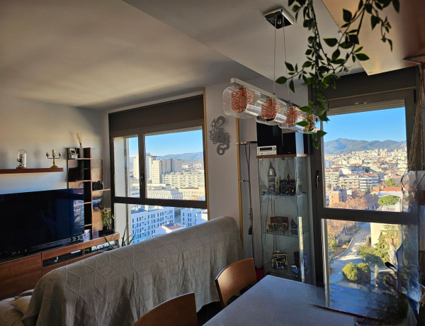 Продажа квартиры в Plaza del Celler, 7, Terrassa thumbnail 2