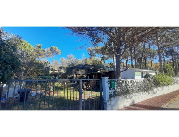 Terreno en venta en calle Pau Claris photo 1