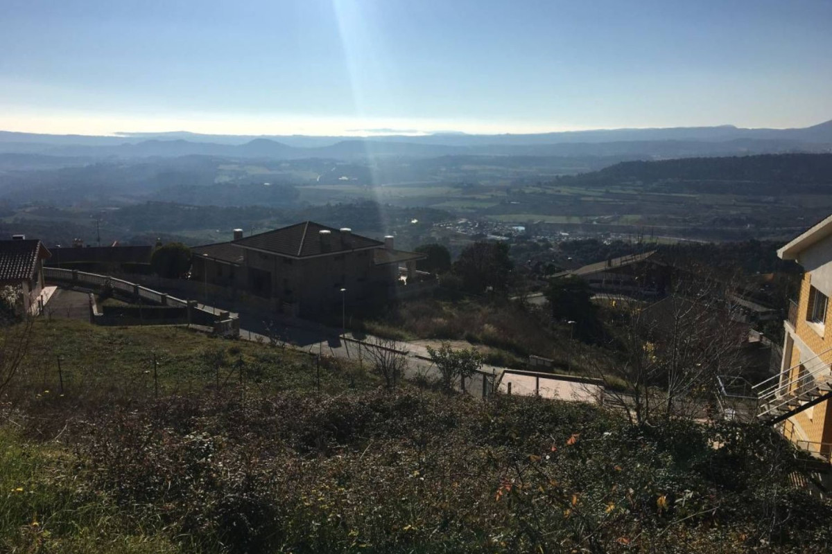 Terreno en venta en Berga, Barcelona photo 2