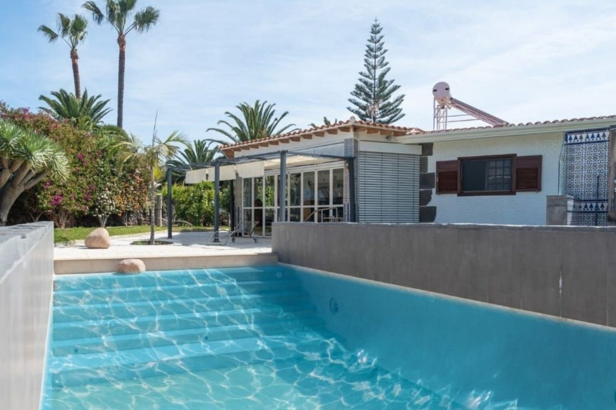 Sale of independent chalet in San Felipe-San Marcos-Las Cañas, Icod de los Vinos
 photo 3