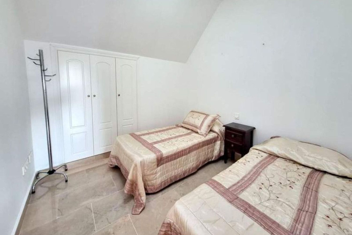 Venta de piso en Puerto de la Duquesa, Manilva
photo 3