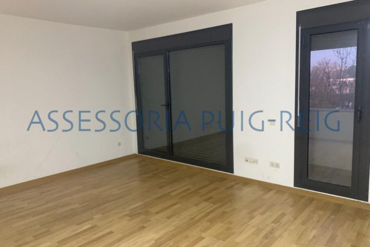 Продажа квартиры на Calle del Camí Vell de Santpedor, Манреса
photo 3