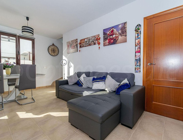Detached villa for sale in  Calle Hortensia, Yaiza photo 4