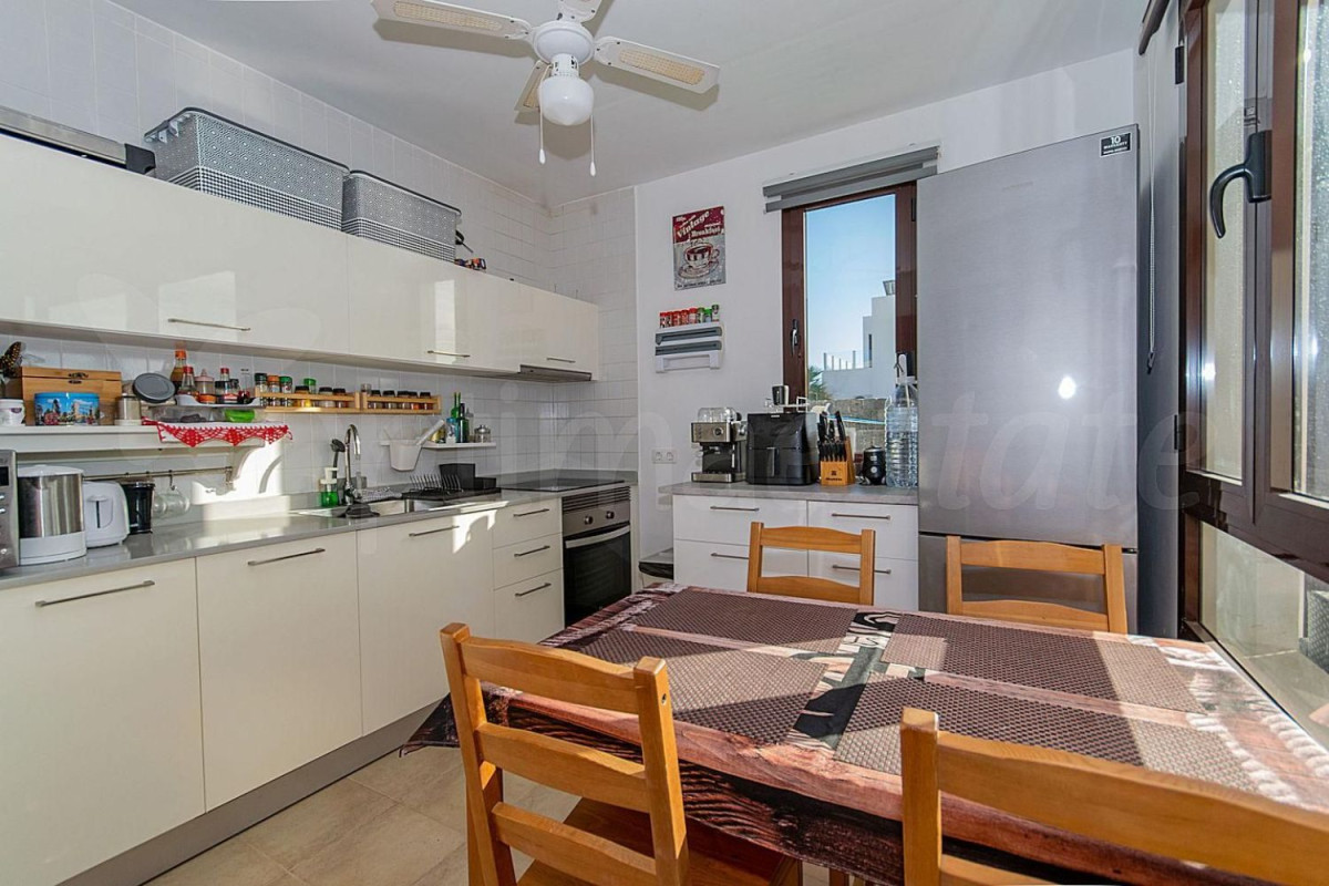 Venta de chalet independiente en Calle Hortensia, Yaiza
 photo 5