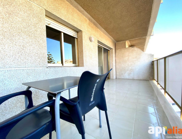 Piso en venta en Calle d'Escaladei, Salou thumbnail 2