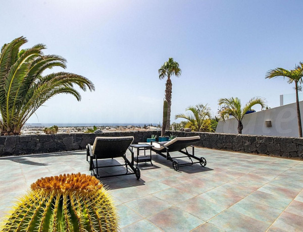 Semi-detached house for sale in  Playa Blanca , Yaiza photo 3