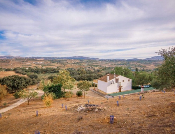 Chalet independiente en venta en  Partidas norte , Ronda photo 1