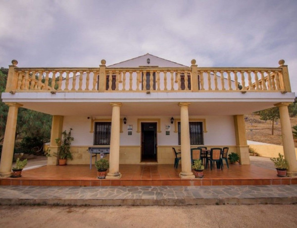 Chalet independiente en venta en  Partidas norte , Ronda photo 2
