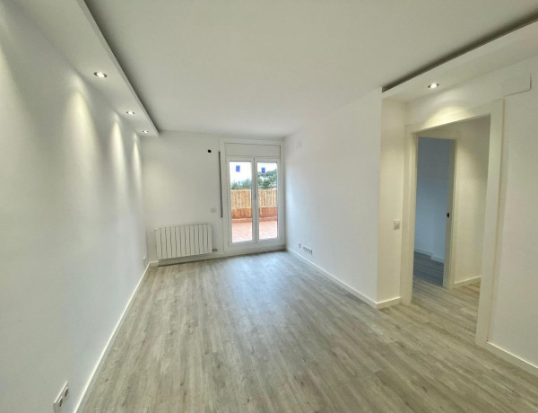 Piso en venta en , Molins de Rei photo 2