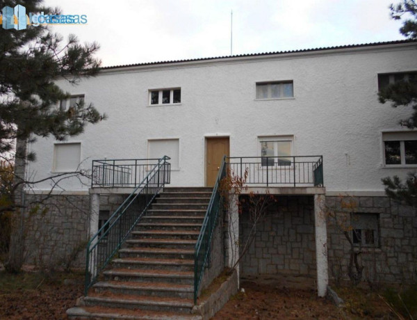 Terreno en venta en Becedas photo 1