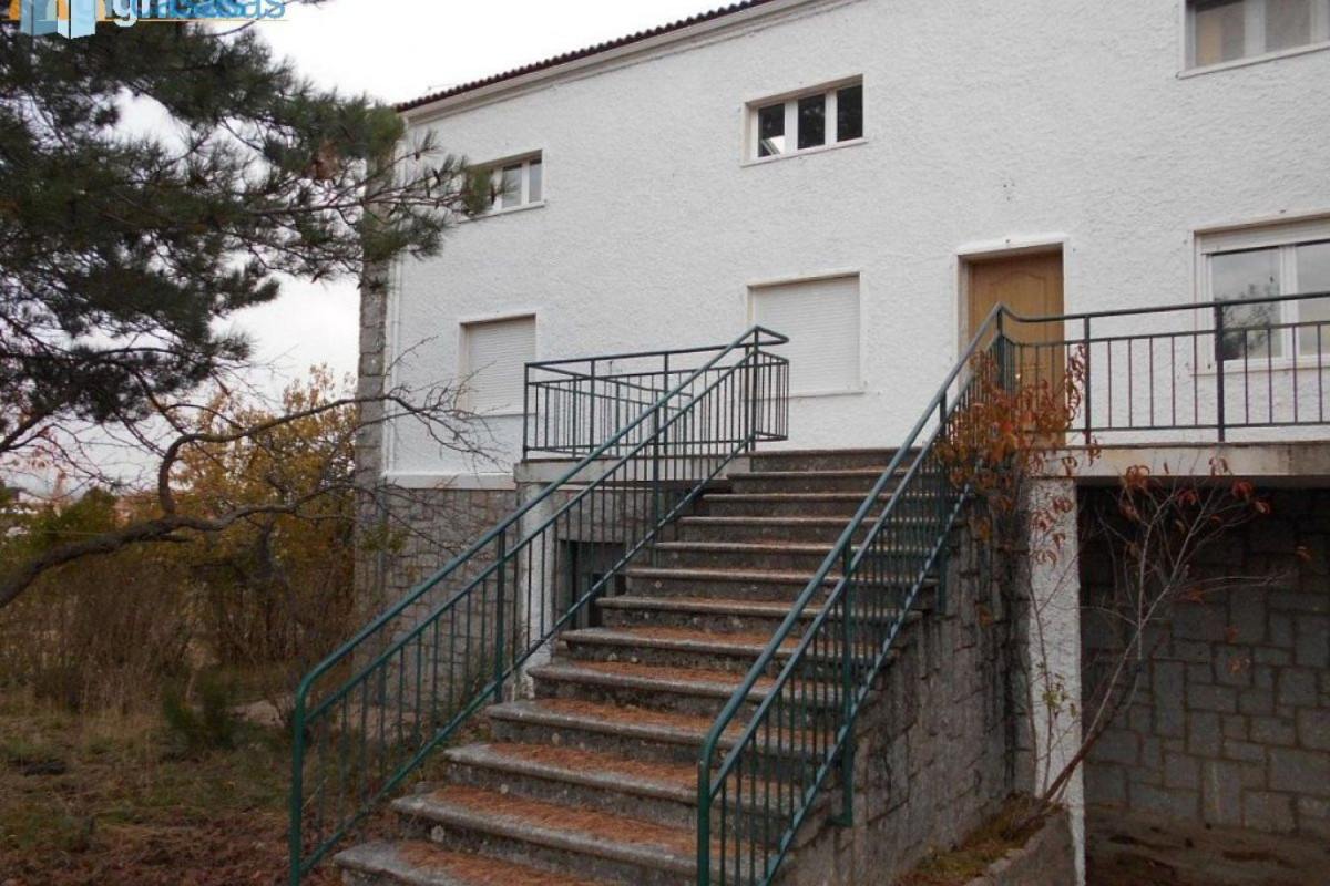 Terreno en venta en Becedas, Ávila photo 3