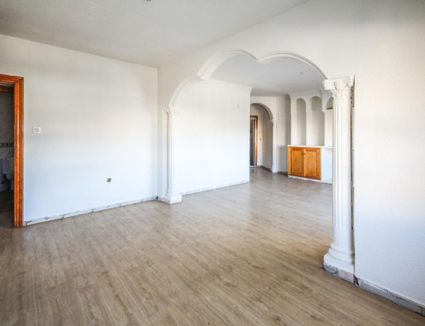Продажа квартиры в  Avda. de los Ogijares , Armilla photo 2