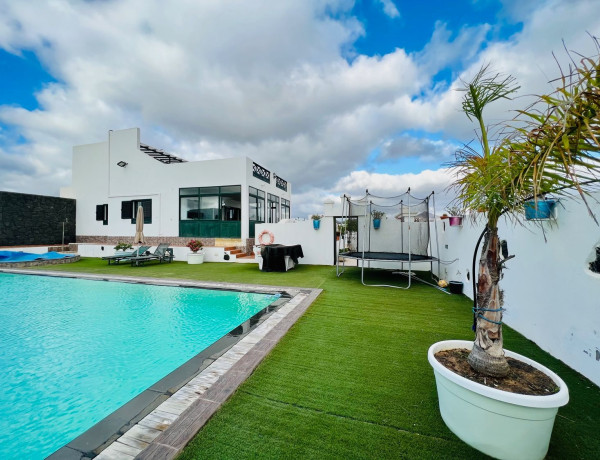 Detached villa for sale in  Yaiza - Uga , Yaiza photo 3