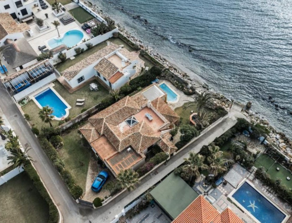 Chalet independiente en venta en Urbanización Marbesa, Marbella thumbnail 2