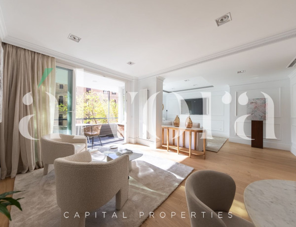 Apartment for sale in Calle de Zurbarán, Madrid thumbnail 2