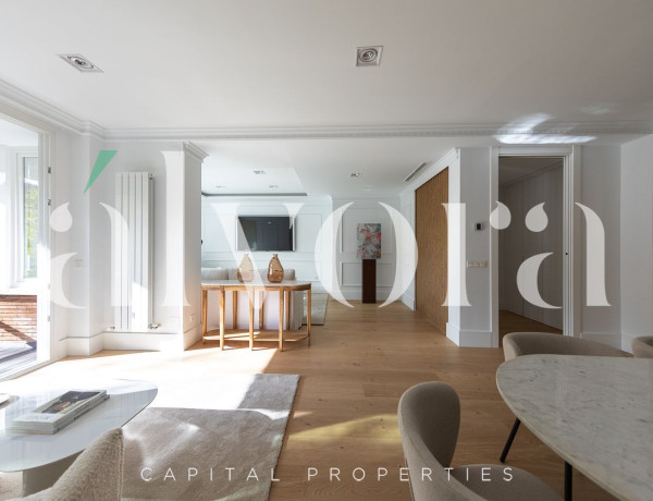Apartment for sale in  Calle de Zurbarán, Madrid photo 4