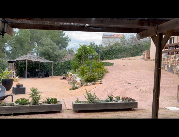 Chalet independiente en venta en , Olesa de Bonesvalls photo 2