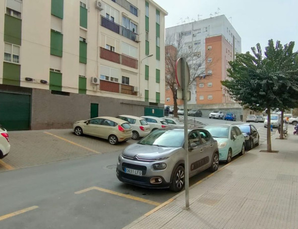 Piso en venta en Calle Niágara, Huelva photo 1
