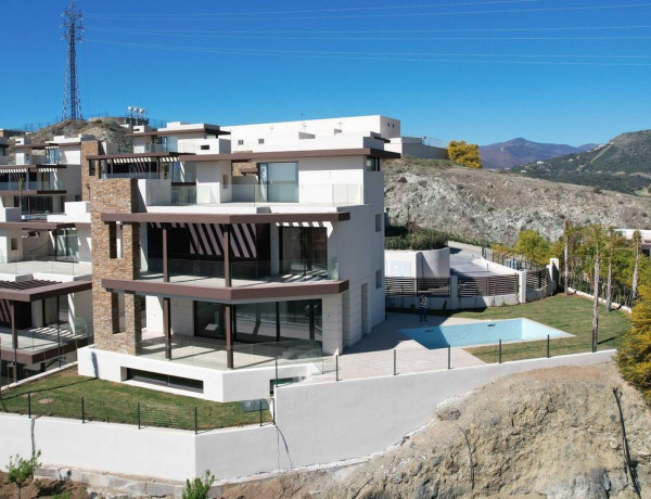 Chalet independiente en venta en Benahavís , Benahavís photo 1