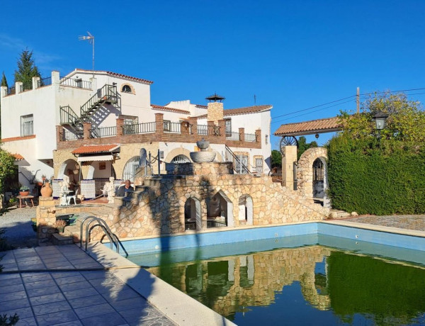 Rustic property for sale in , Vallmoll photo 1