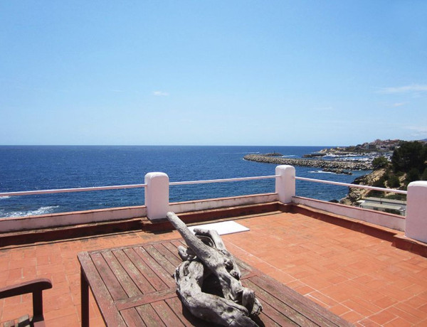 Chalet independiente en venta en cala Margarida, Palamós photo 1