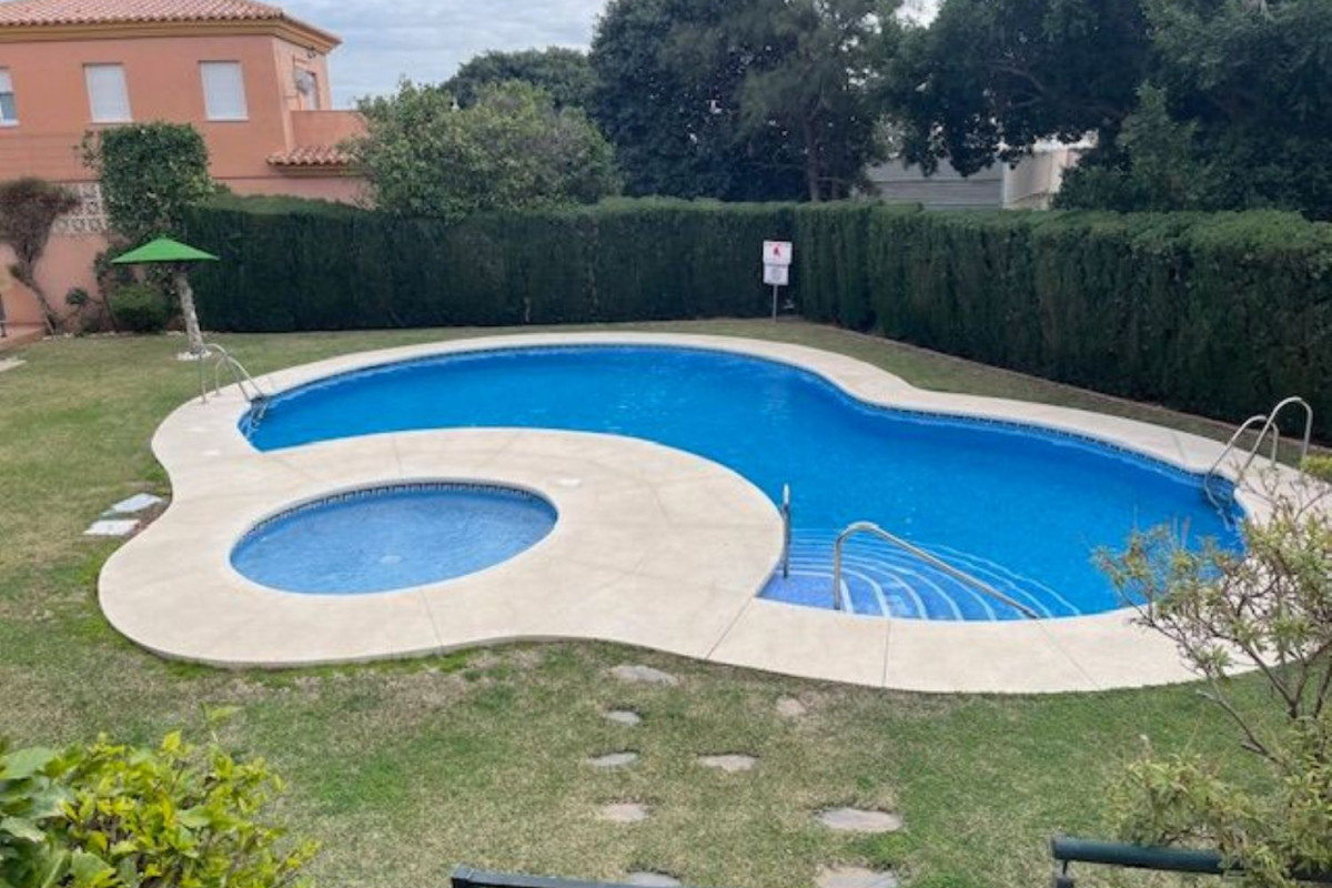 Sale of apartment in Calle santa lucia s/n, Benalmádena
 photo 3