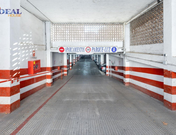 Garaje en venta en  Los Pajaritos - Plaza de Toros , Granada photo 4