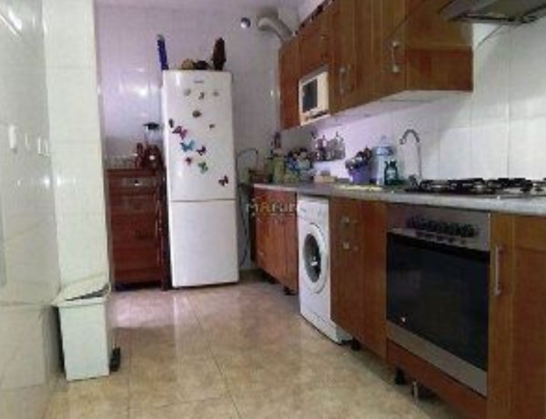 First floor for sale in Urb. La Unión, La Union thumbnail 2