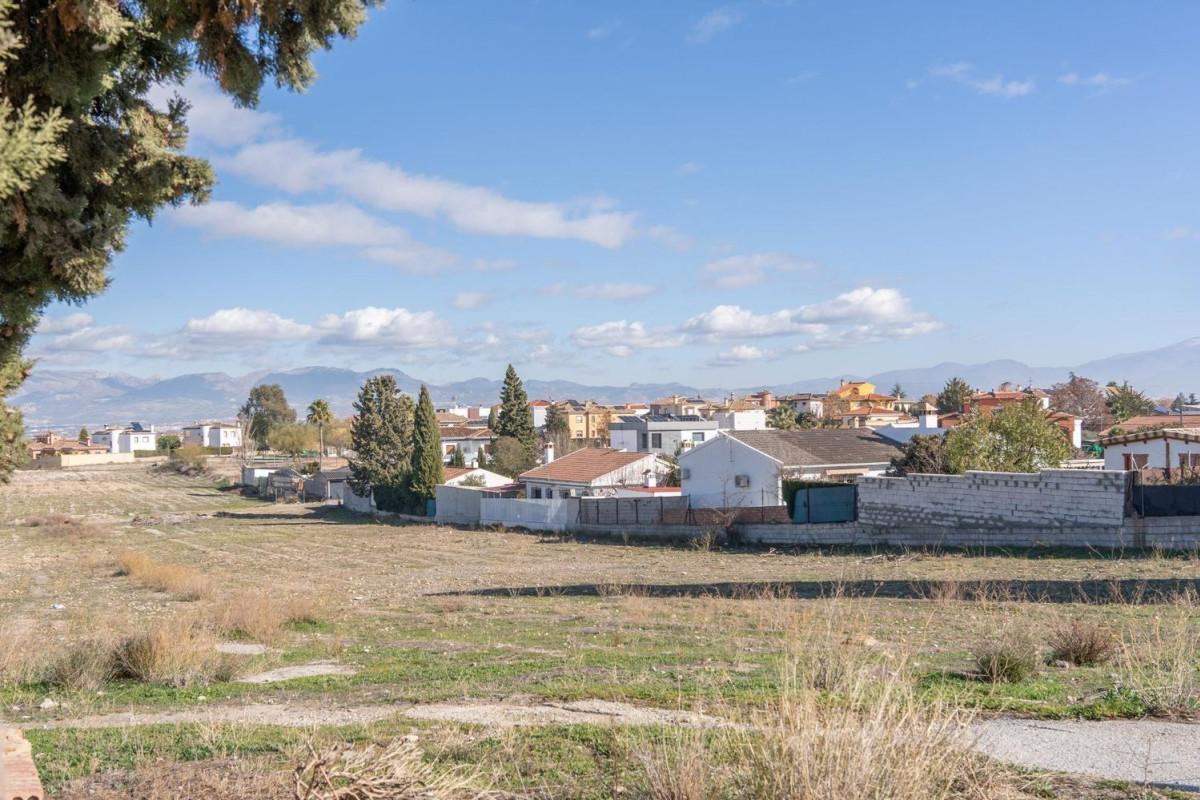 Terreno en venta en Cullar-Vega, Granada photo 3
