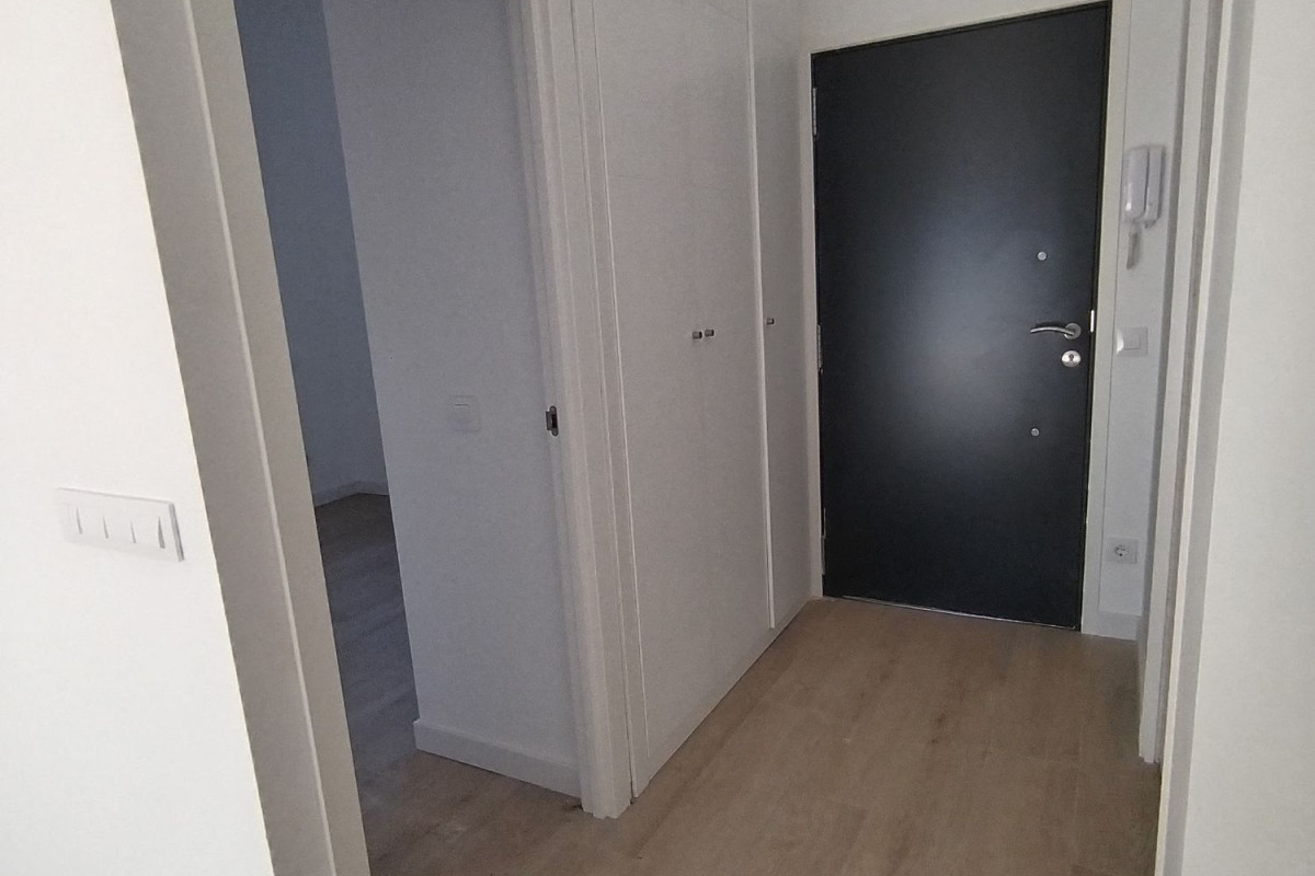 Venta de chalet adosado en  Juan de Valdes , Torrejón de Ardoz photo 5