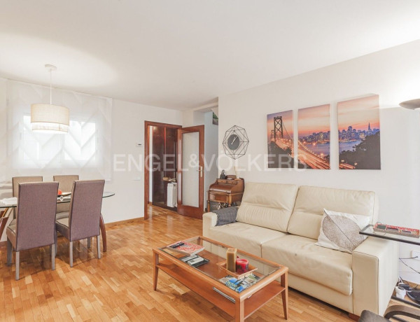 Duplex en venta en , Terrassa photo 3