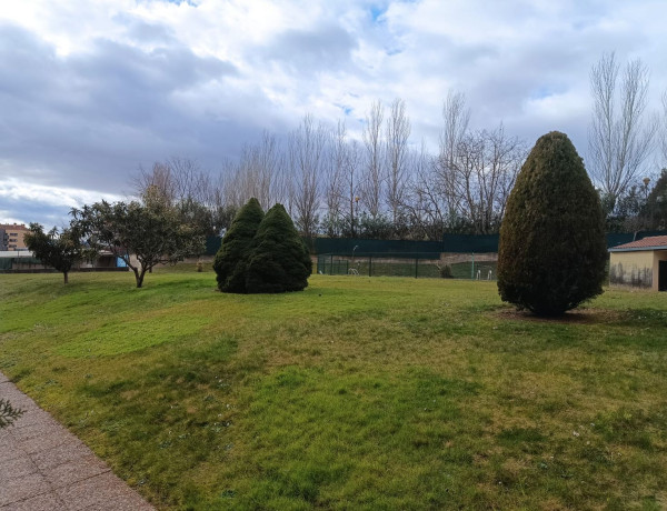 Apartment for sale in Calle Portillejo, Logroño thumbnail 1