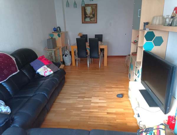 Apartment for sale in Calle Portillejo, Logroño thumbnail 2