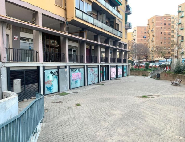 Local en venta en calle del Pont del Treball Digne, 2 thumbnail 2